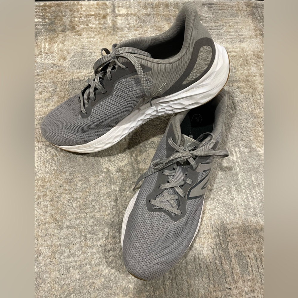 New Balance Fresh Foam Arishi V4 Gray Running Athletic Shoes Sneakers Size 12